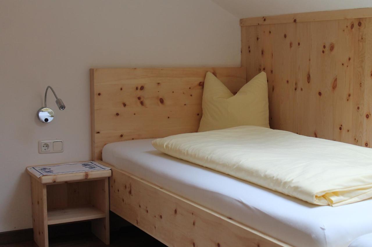 Ferienapartmenthaus Hubertushof Mittenwald Bagian luar foto