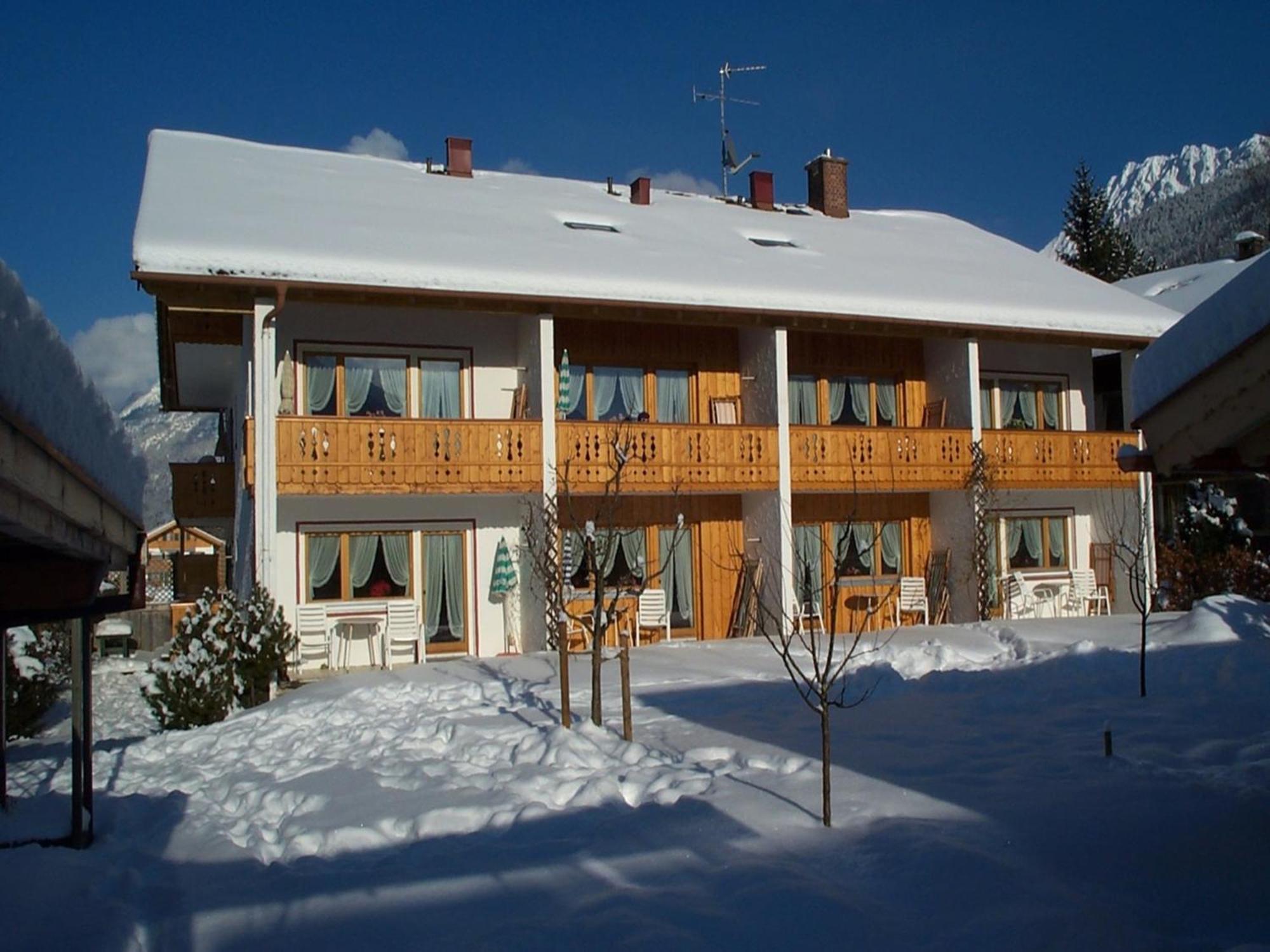 Ferienapartmenthaus Hubertushof Mittenwald Bagian luar foto