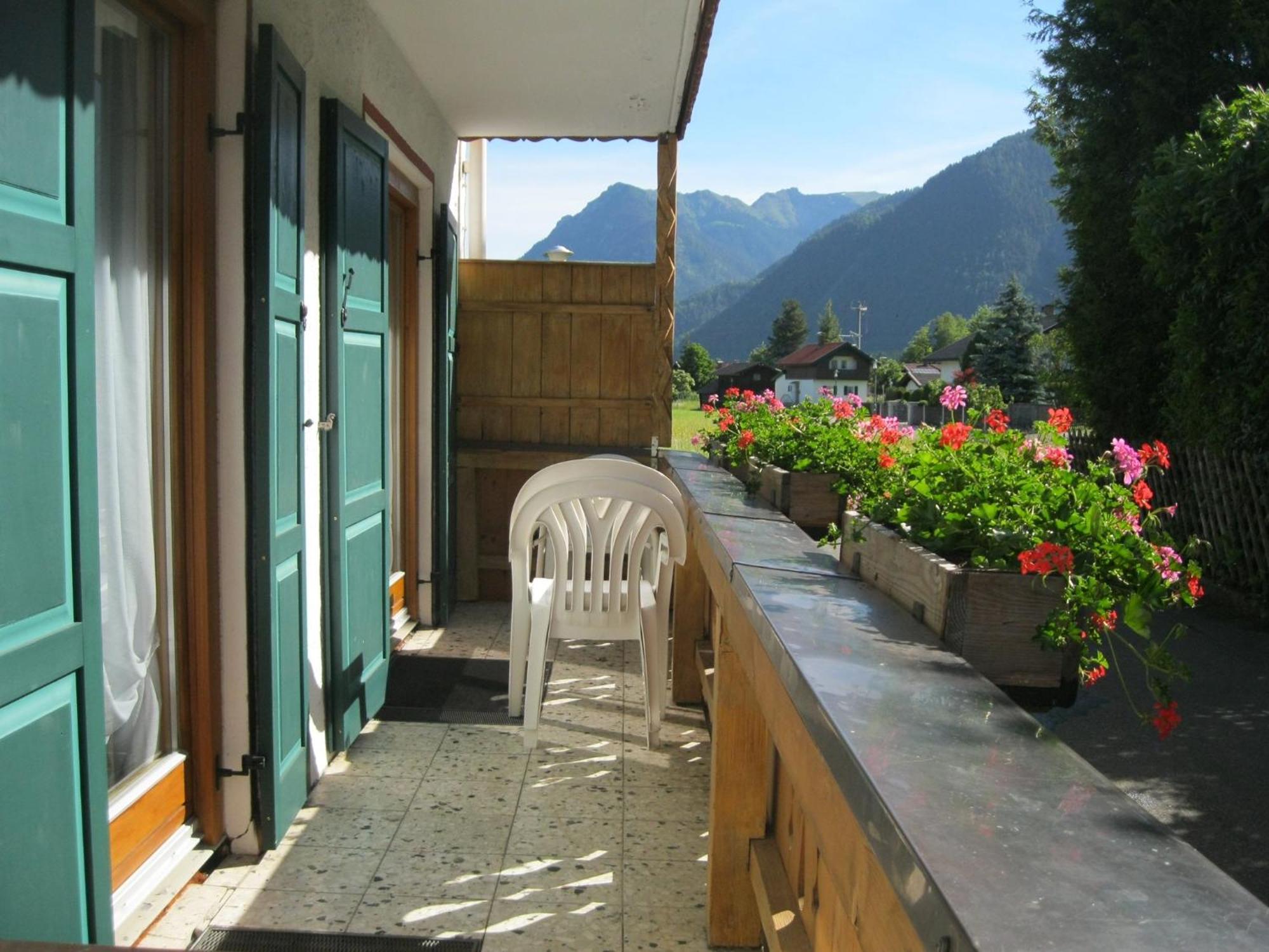 Ferienapartmenthaus Hubertushof Mittenwald Bagian luar foto