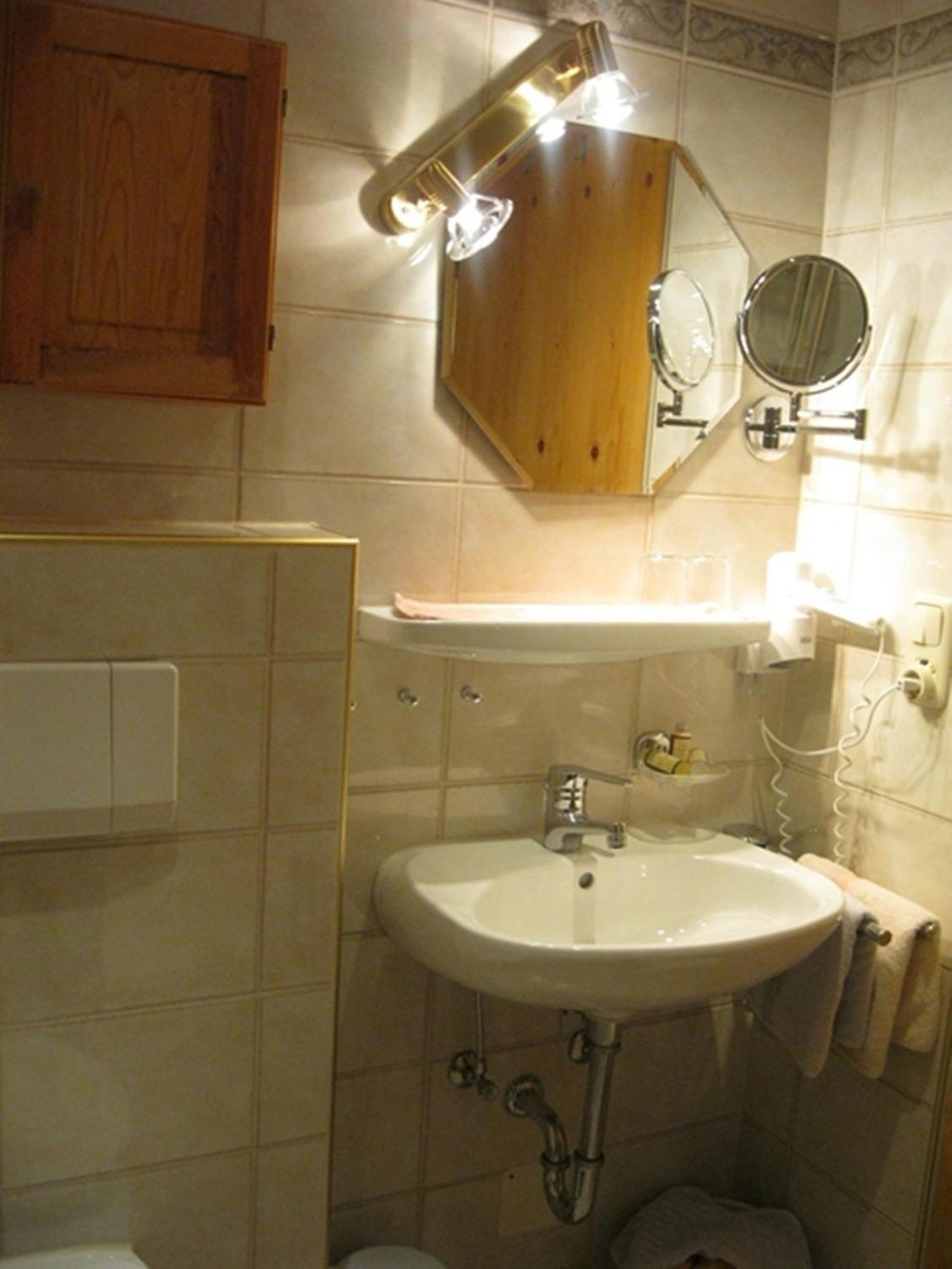 Ferienapartmenthaus Hubertushof Mittenwald Bagian luar foto