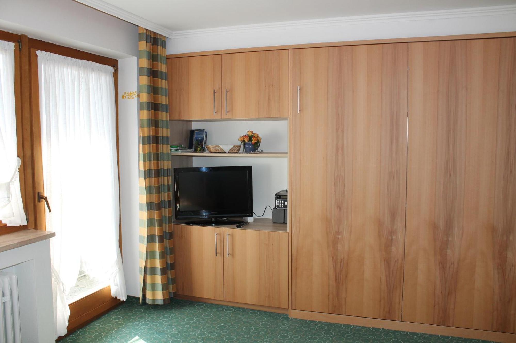 Ferienapartmenthaus Hubertushof Mittenwald Bagian luar foto