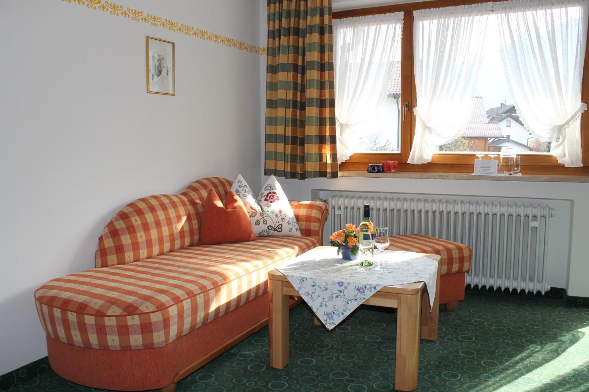Ferienapartmenthaus Hubertushof Mittenwald Bagian luar foto